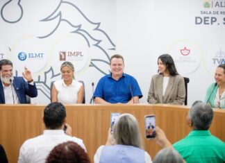 cst-da-enfermagem-debate-reducao-de-carga-horaria,-piso-salarial-e-protecao-profissional