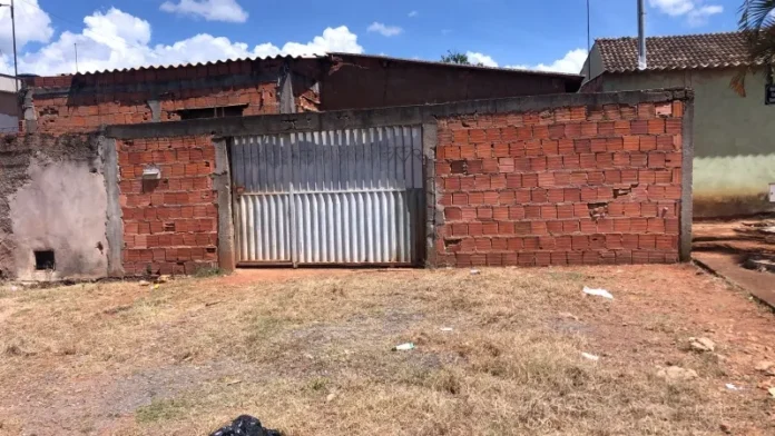 crianca-morre-e-outras-duas-sao-internadas-com-suspeita-de-envenenamento,-diz-policia crianca-morre-e-outras-duas-sao-internadas-com-suspeita-de-envenenamento,-diz-policia