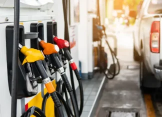 mercado-internacional-aumenta-preco-do-petroleo-e-sindicato-preve-novos-reajustes-no-brasil