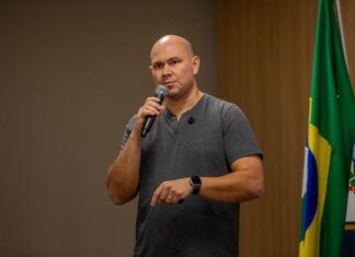 “Petistas votariam no Lula mesmo se ele for filmado roubando dinheiro”, afirma Abilio “petistas-votariam-no-lula-mesmo-se-ele-for-filmado-roubando-dinheiro”,-afirma-abilio