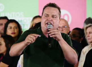 Russi diz que prisão de banqueiro mostra que “colarinho branco também tem que ir para a cadeia” russi-diz-que-prisao-de-banqueiro-mostra-que-“colarinho-branco-tambem-tem-que-ir-para-a-cadeia”