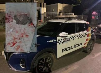 Mulher é detida após ferir marido com faca durante discussão em área rural de Nova Mutum mulher-e-detida-apos-ferir-marido-com-faca-durante-discussao-em-area-rural-de-nova-mutum