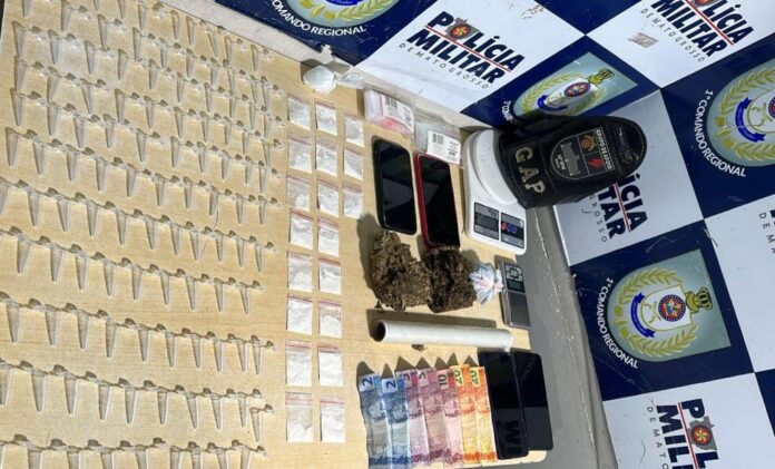 tres-sao-presos-pela-policia-militar-em-cuiaba-suspeitos-por-trafico-ilicito-de-drogas tres-sao-presos-pela-policia-militar-em-cuiaba-suspeitos-por-trafico-ilicito-de-drogas