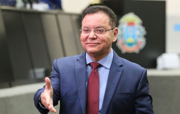 botelho-diz-que-mantera-“civilidade”-com-dilmar-dal-bosco-e-nega-saida-da-base botelho-diz-que-mantera-“civilidade”-com-dilmar-dal-bosco-e-nega-saida-da-base