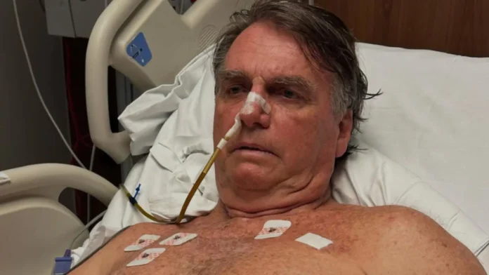 bolsonaro-passa-mal-na-prisao-e-e-levado-a-hospital-em-brasilia,-diz-flavio