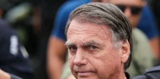 defesa-vai-apresentar-novo-pedido-de-domiciliar-para-bolsonaro,-diz-flavio