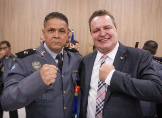 deputado-max-comemora-promocao-de-subtenente-e-mais-24-militares-da-operacao-cangucu