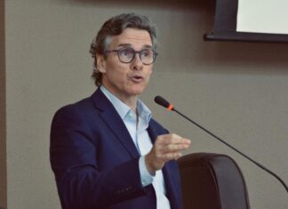 Gallo diz que corte de imposto não reduz preço do combustível: “não chega na bomba” gallo-diz-que-corte-de-imposto-nao-reduz-preco-do-combustivel:-“nao-chega-na-bomba”