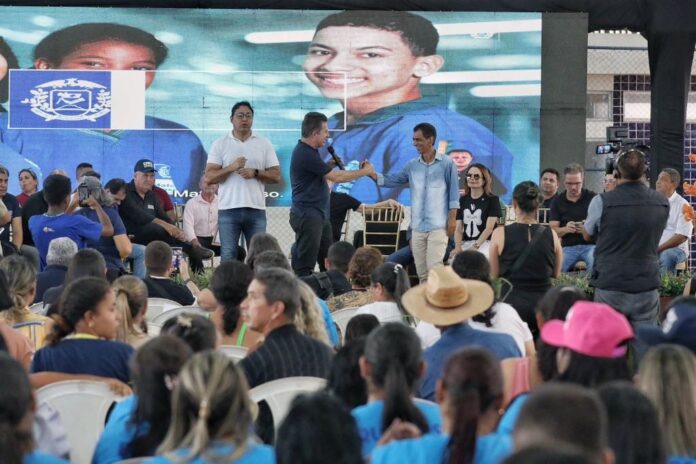 alto-paraguai-sera-100%-asfaltado:-“governo-de-mt-tem-ajudado-em-todas-as-areas”,-diz-prefeito