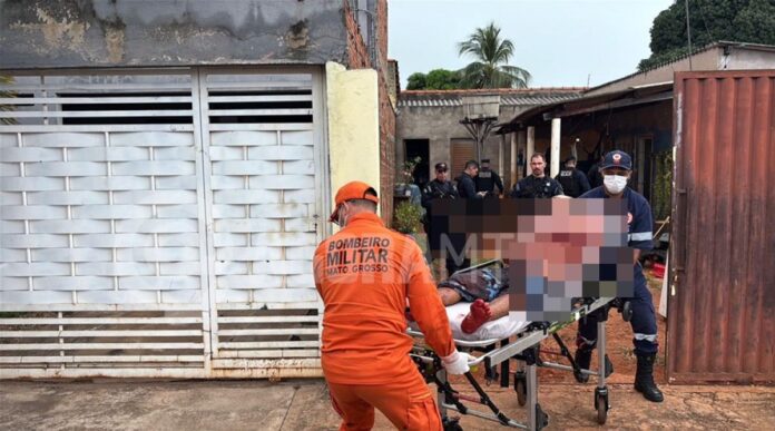 mulher-e-morta-a-facadas-dentro-de-casa;-marido-e-suspeito-e-fica-ferido-em-mt mulher-e-morta-a-facadas-dentro-de-casa;-marido-e-suspeito-e-fica-ferido-em-mt