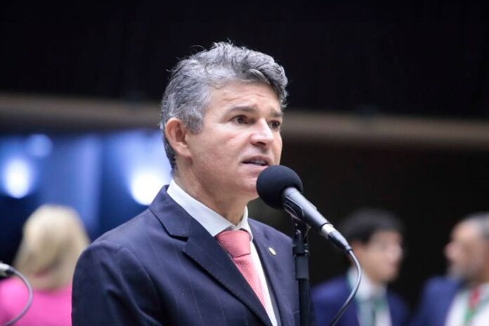 medeiros-pressiona-pl-sobre-candidatura-de-wellington-e-diz-que-foco-deve-ser-o-senado medeiros-pressiona-pl-sobre-candidatura-de-wellington-e-diz-que-foco-deve-ser-o-senado