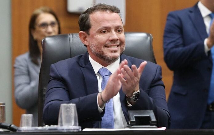 deputado-hugo-garcia-se-filia-ao-psdb-nesta-sexta-feira-em-nova-mutum deputado-hugo-garcia-se-filia-ao-psdb-nesta-sexta-feira-em-nova-mutum