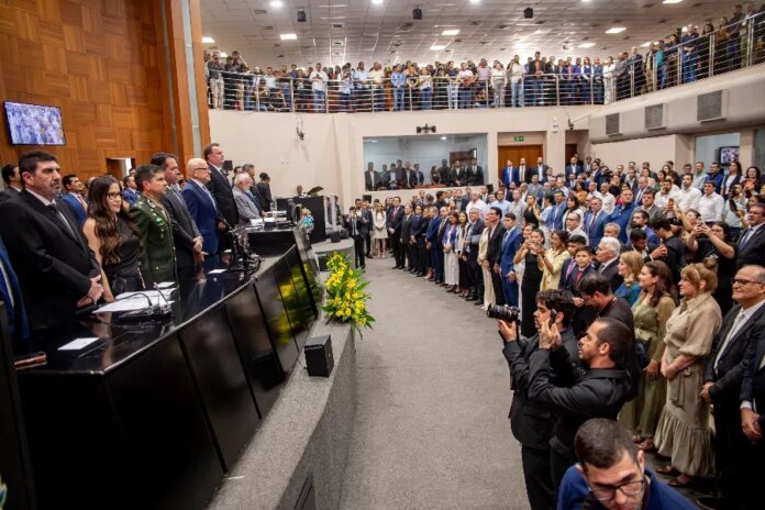 almt-da-posse-a-otaviano-pivetta-e-consolida-sucessao-na-direcao-do-executivo-estadual almt-da-posse-a-otaviano-pivetta-e-consolida-sucessao-na-direcao-do-executivo-estadual