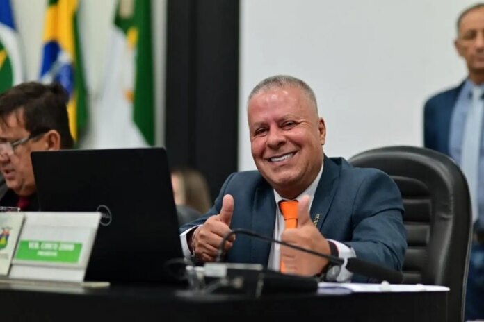 tj-libera-retorno-de-chico-2000-a-camara-apos-afastamento-por-desvio-de-dinheiro-publico