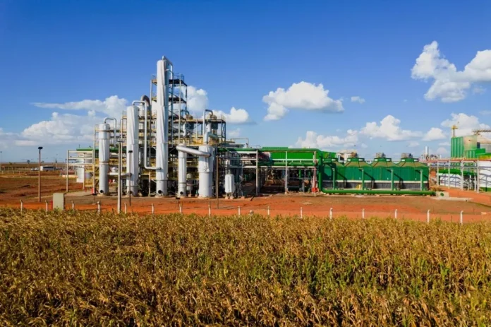 usina-de-etanol-de-milho-em-tapurah-recebe-financiamento-de-r$-1-bilhao-do-bndes usina-de-etanol-de-milho-em-tapurah-recebe-financiamento-de-r$-1-bilhao-do-bndes