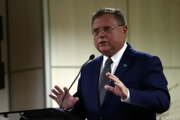 blairo-maggi-critica-“ditadura-partidaria”-apos-prd-destituir-mauro-carvalho-da-presidencia blairo-maggi-critica-“ditadura-partidaria”-apos-prd-destituir-mauro-carvalho-da-presidencia