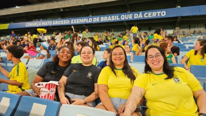 apos-goleada,-populacao-ja-aguarda-proxima-partida-da-selecao-brasileira-na-arena