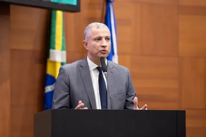 faissal-chama-flavio-bolsonaro-de-“mais-moderado”-e-afirma-que-senador-supera-governador-de-sp faissal-chama-flavio-bolsonaro-de-“mais-moderado”-e-afirma-que-senador-supera-governador-de-sp