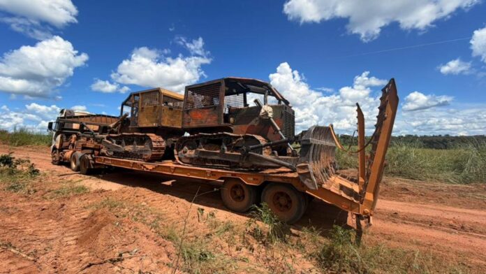sema-apreende-3-tratores-durante-fiscalizacao-ambiental-em-santa-helena-e-marcelandia