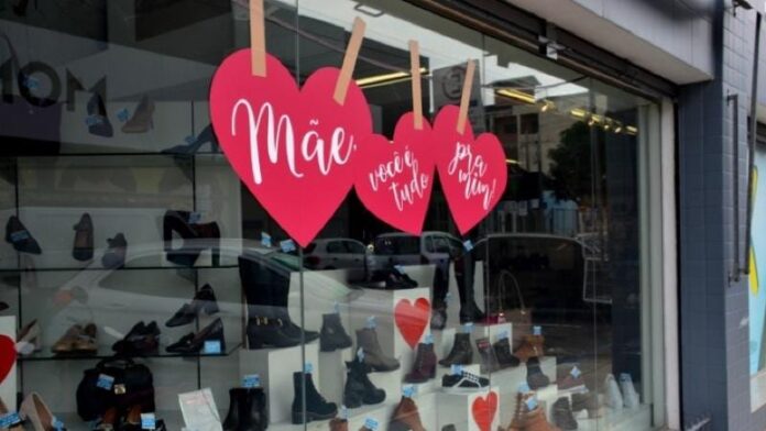 dia-das-maes-deve-girar-r$-116-milhoes-no-comercio-de-cuiaba;-roupas-e-perfumes-lideram