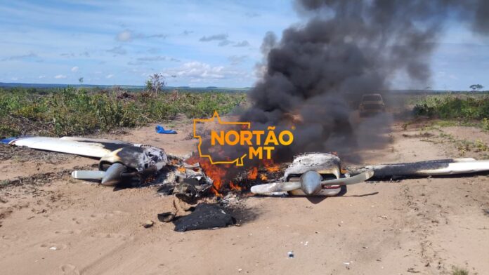 aviao-com-drogas-e-incendiado-em-estrada-rural-de-campo-novo-do-parecis;-piloto-esta-foragido aviao-com-drogas-e-incendiado-em-estrada-rural-de-campo-novo-do-parecis;-piloto-esta-foragido