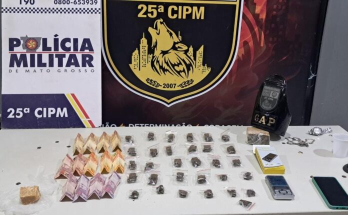 pm-prende-homem-por-trafico-de-drogas-e-apreende-32-porcoes-de-maconha