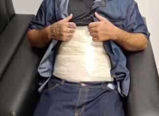 Polícias Civil e Federal prendem homem no aeroporto tentando levar drogas presas no corpo policias-civil-e-federal-prendem-homem-no-aeroporto-tentando-levar-drogas-presas-no-corpo