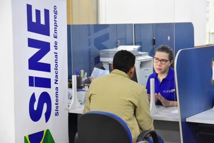 mais-de-2,30-mil-vagas-de-trabalho-sao-disponibilizadas-pelo-sine-mt-nesta-semana mais-de-2,30-mil-vagas-de-trabalho-sao-disponibilizadas-pelo-sine-mt-nesta-semana
