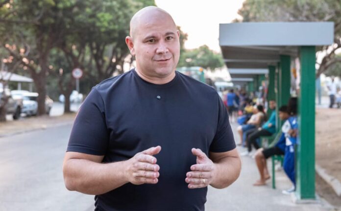 abilio-admite-“neutralidade”,-mas-descarta-seguir-prefeitos-do-pl-contra-wf-ao-governo abilio-admite-“neutralidade”,-mas-descarta-seguir-prefeitos-do-pl-contra-wf-ao-governo