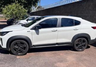 Idosa é rendida por quadrilha e tem carro roubado; três adolescentes e mulher são detidos em MT idosa-e-rendida-por-quadrilha-e-tem-carro-roubado;-tres-adolescentes-e-mulher-sao-detidos-em-mt