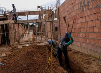 mato-grosso-gera-mais-de-22-mil-empregos-formais-no-primeiro-trimestre;-setor-de-servicos-lidera