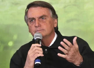 bolsonaro-apresenta-boa-evolucao-clinica-apos-cirurgia-no-ombro,-diz-boletim-medico