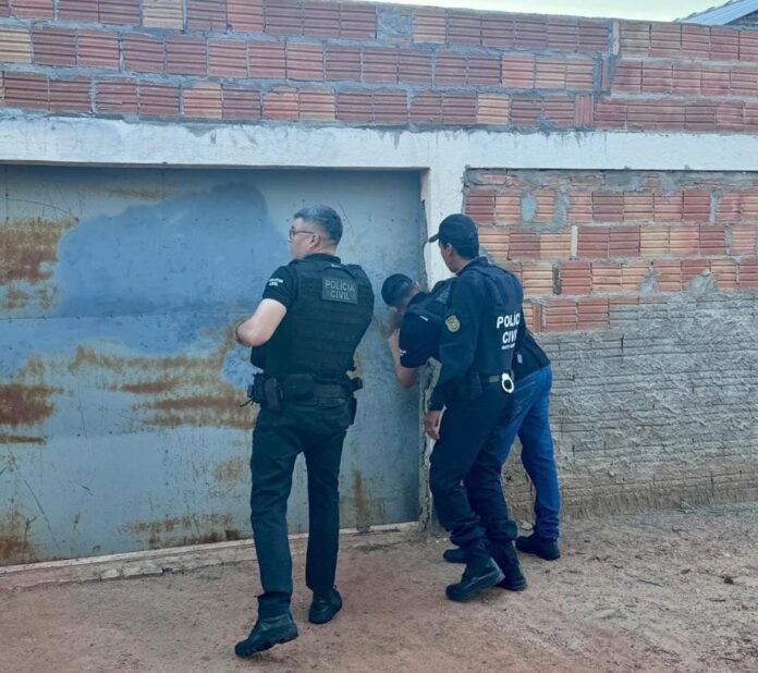 pc-cumpre-bloqueios-de-contas-e-prende-dois-por-lavagem-de-r$-1,6-milhao-para-faccao-criminosa