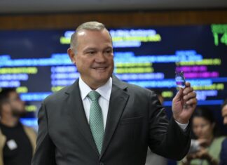 Wellington diz que pesquisa consolida pré-candidatura e reforça apoio de Bolsonaro wellington-diz-que-pesquisa-consolida-pre-candidatura-e-reforca-apoio-de-bolsonaro