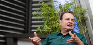 podemos-nacional-cogita-lancar-max-para-disputar-o-governo,-que-diz-estar-a-“disposicao”