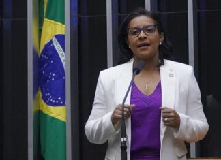 para-deputada,-lista-de-estupraveis-mostra-odio-as-mulheres-e-exige-reacao-imediata-da-sociedade