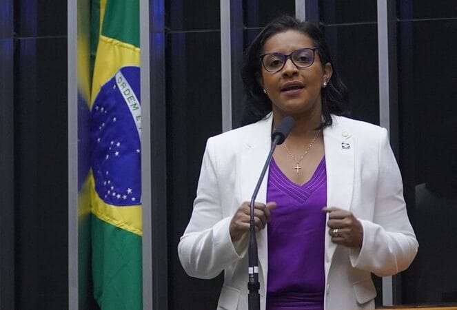 para-deputada,-lista-de-estupraveis-mostra-odio-as-mulheres-e-exige-reacao-imediata-da-sociedade para-deputada,-lista-de-estupraveis-mostra-odio-as-mulheres-e-exige-reacao-imediata-da-sociedade