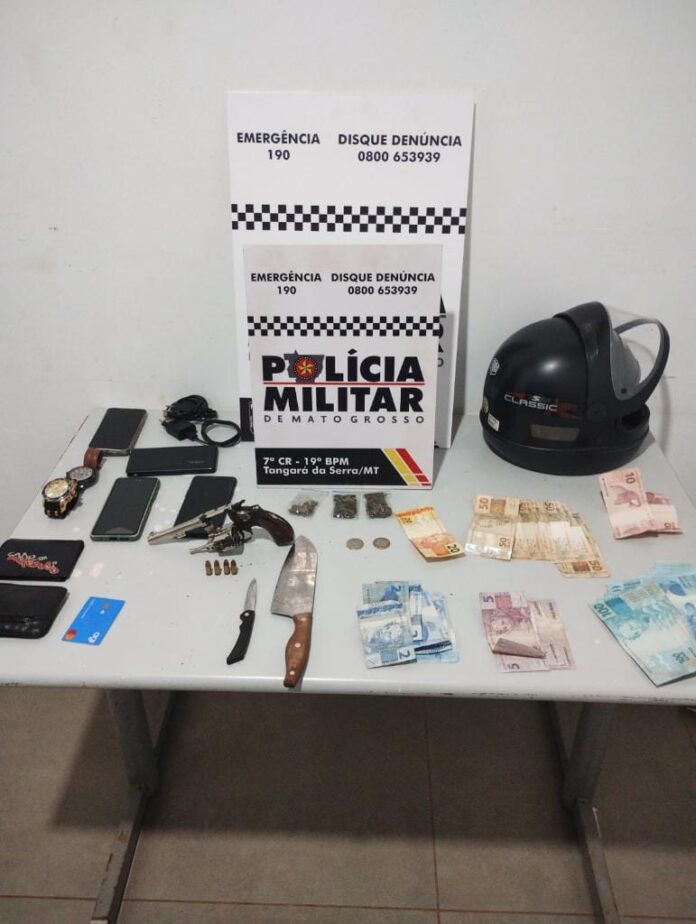 pm-invade-cativeiro,-resgata-tres-vitimas-de-sequestro-e-tortura,-e-prende-quatro-bandidos-em-mt