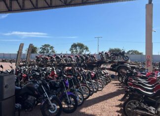 Polícia Militar apreende 95 motocicletas e um carro durante “rolezinho” em MT policia-militar-apreende-95-motocicletas-e-um-carro-durante-“rolezinho”-em-mt