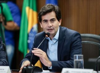 deputado-tenta-barrar-criticas-de-ex-governador-sobre-o-caso-oi-nas-redes-e-aciona-o-tjmt