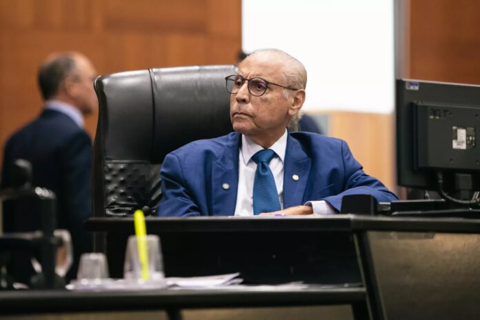 deputado-pede-tregua-entre-prefeita-e-camara-e-sugere-o-governador-para-mediar-crise-em-vg deputado-pede-tregua-entre-prefeita-e-camara-e-sugere-o-governador-para-mediar-crise-em-vg